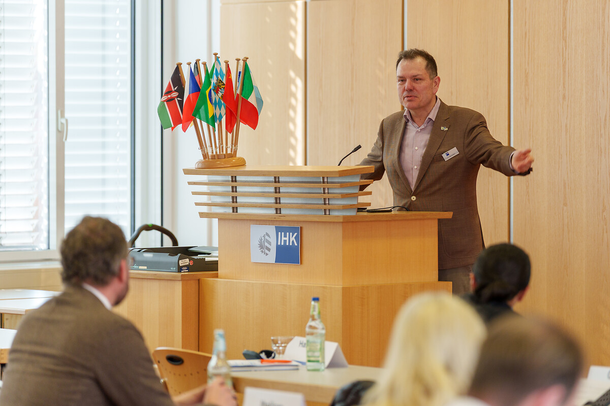 Ticket-around-the-World_2026-03-09_Foto-IHK-Oliver-Duerrbeck_02